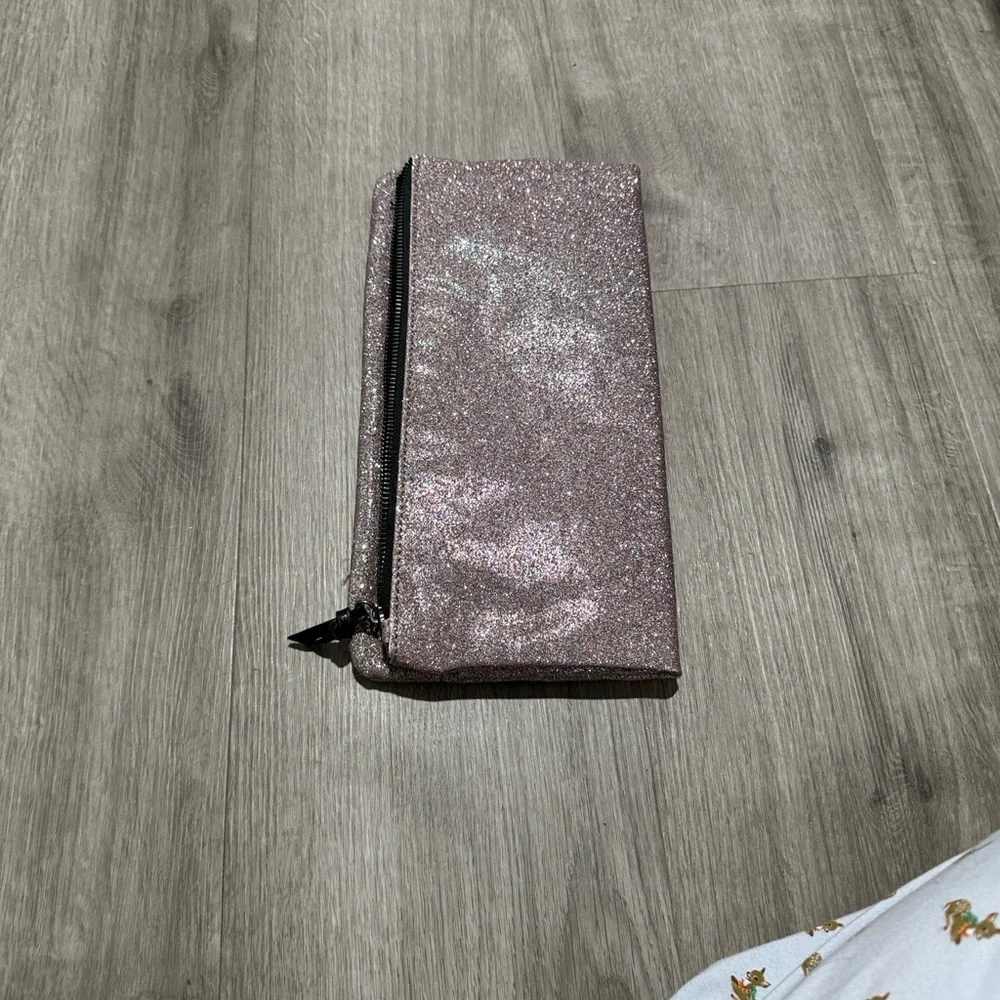 BCBG Generation Glittery Pink‎ clutch